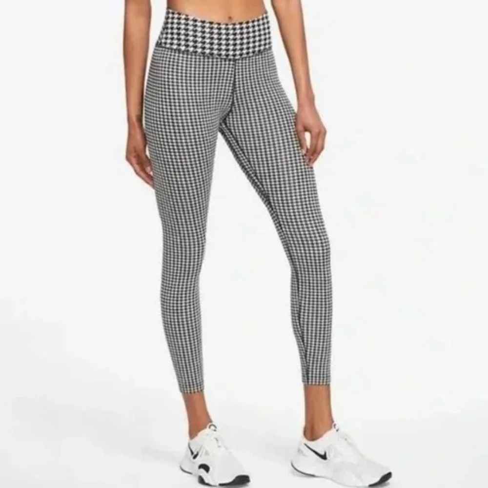 Nike Women’s Large Houndstooth High-Waisted Workout Athleisure Wear Leggings